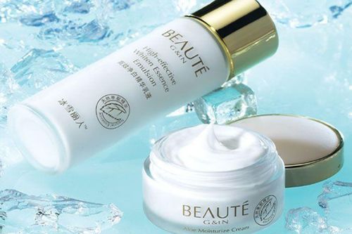 甄選適配美妝 從膚質到需求，精準挑選適合自己的化妝品